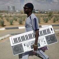 מבקש מקלט בישראל. | EPA מבקש מקלט בישראל. | EPA