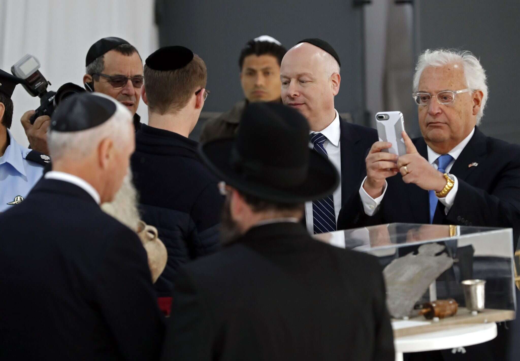 תהליך מדיני דרמטי. השגריר פרידמן והשליח גרינבלט. | AFP תהליך מדיני דרמטי. השגריר פרידמן והשליח גרינבלט. | AFP