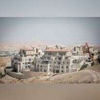 בנייה במעלה אדומים. | מרים אלסטר, פלאש 90