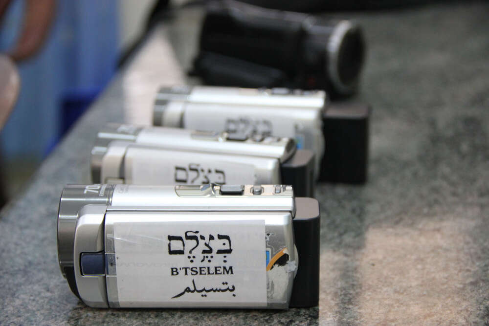 פרויקט תיעוד של ארגון בצלם. | הלן ינובסקי ואיהאב טרבייה, ארגון בצלם