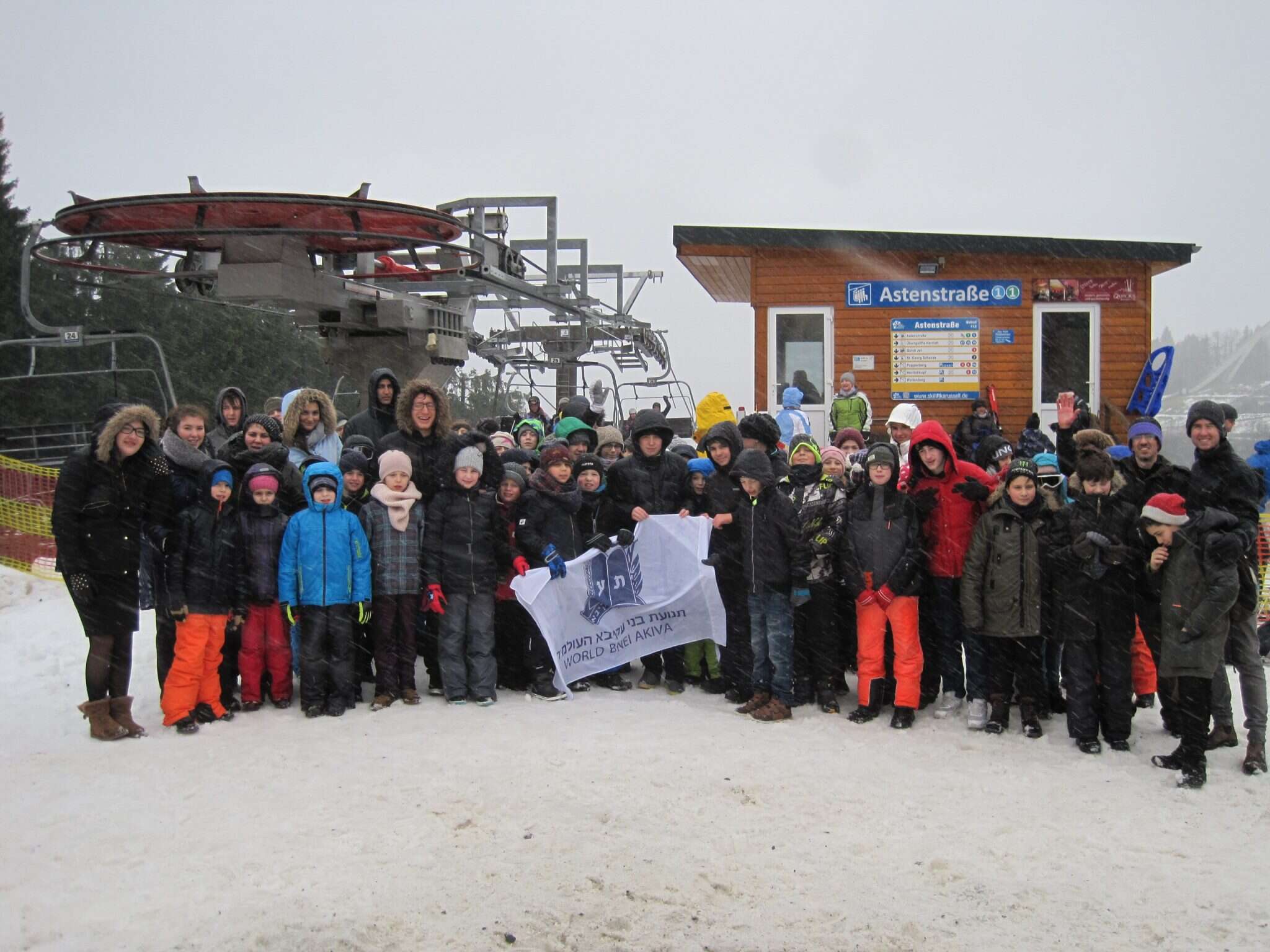 חניכים ושליחים במחנה בני עקיבא "מולדת" בגרמניה. | באדיבות מרכז השליחות של הציונות הדתית