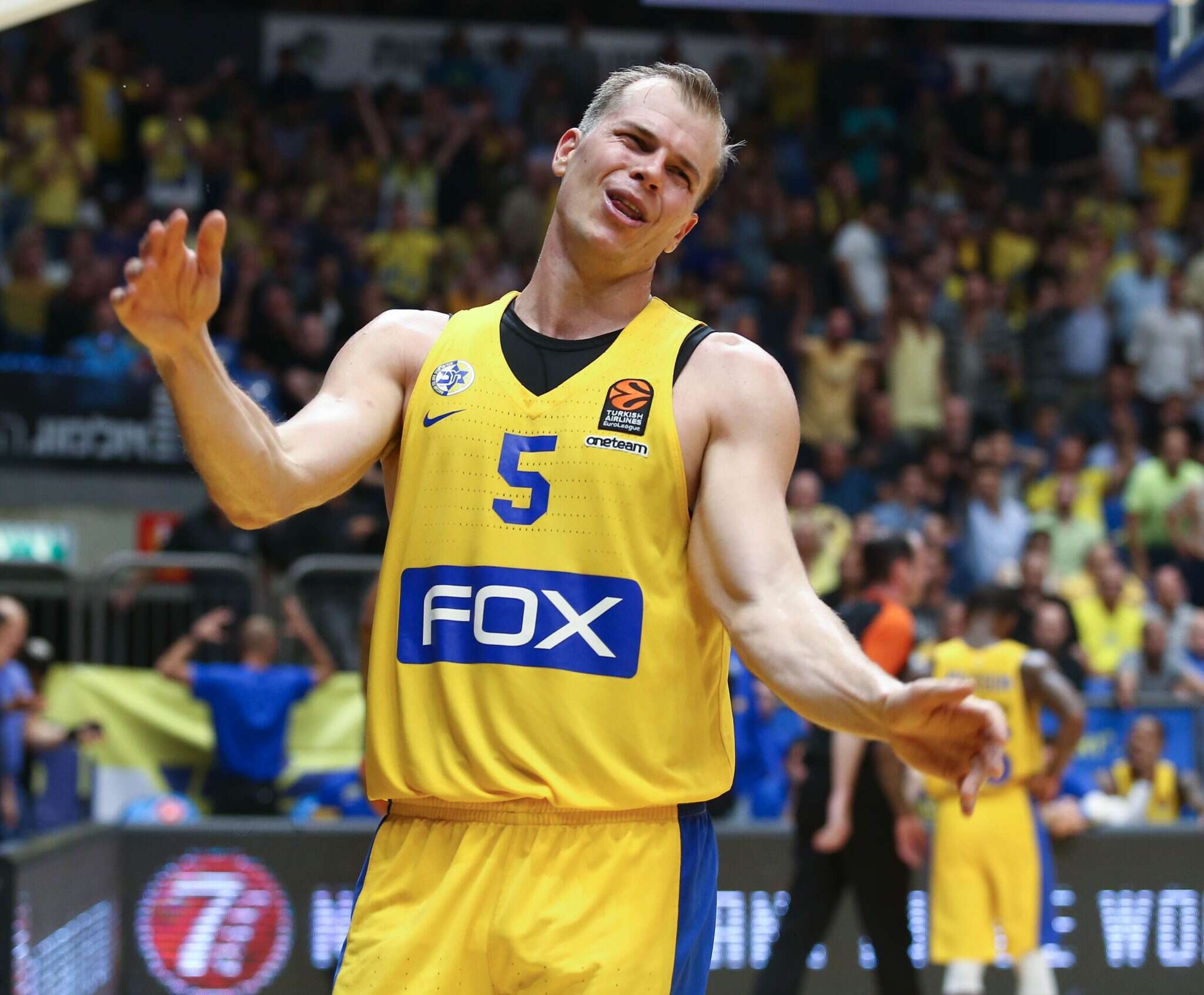 מייקל רול. | דני מרון מייקל רול. | דני מרון