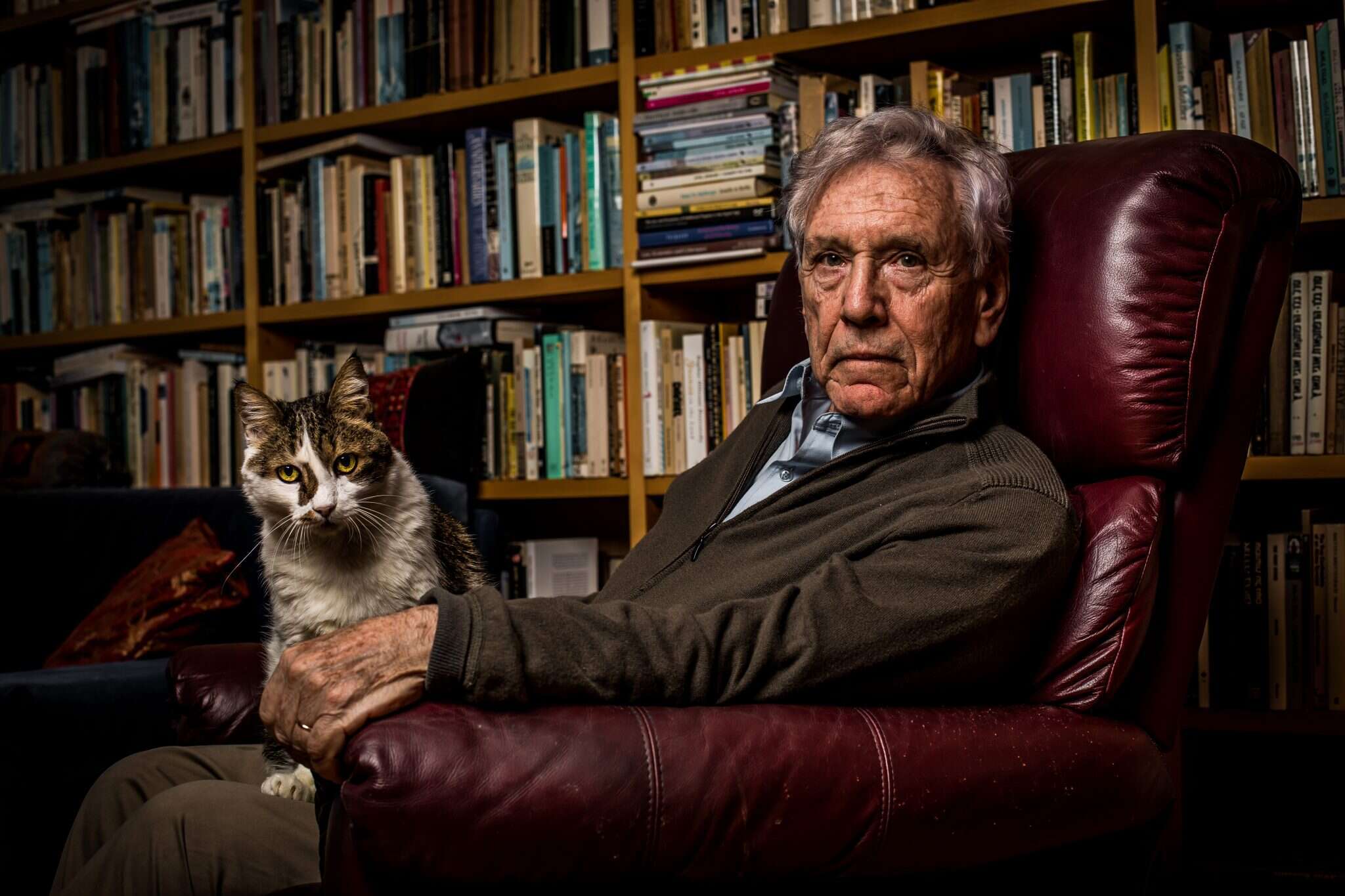 עמוס עוז. | אריק סולטן