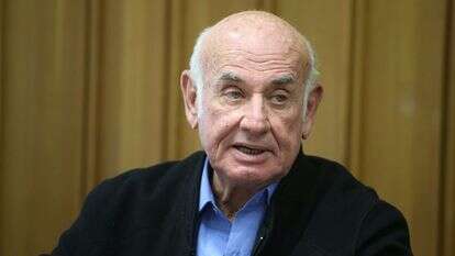 יעקב פרי. | מרים צחי