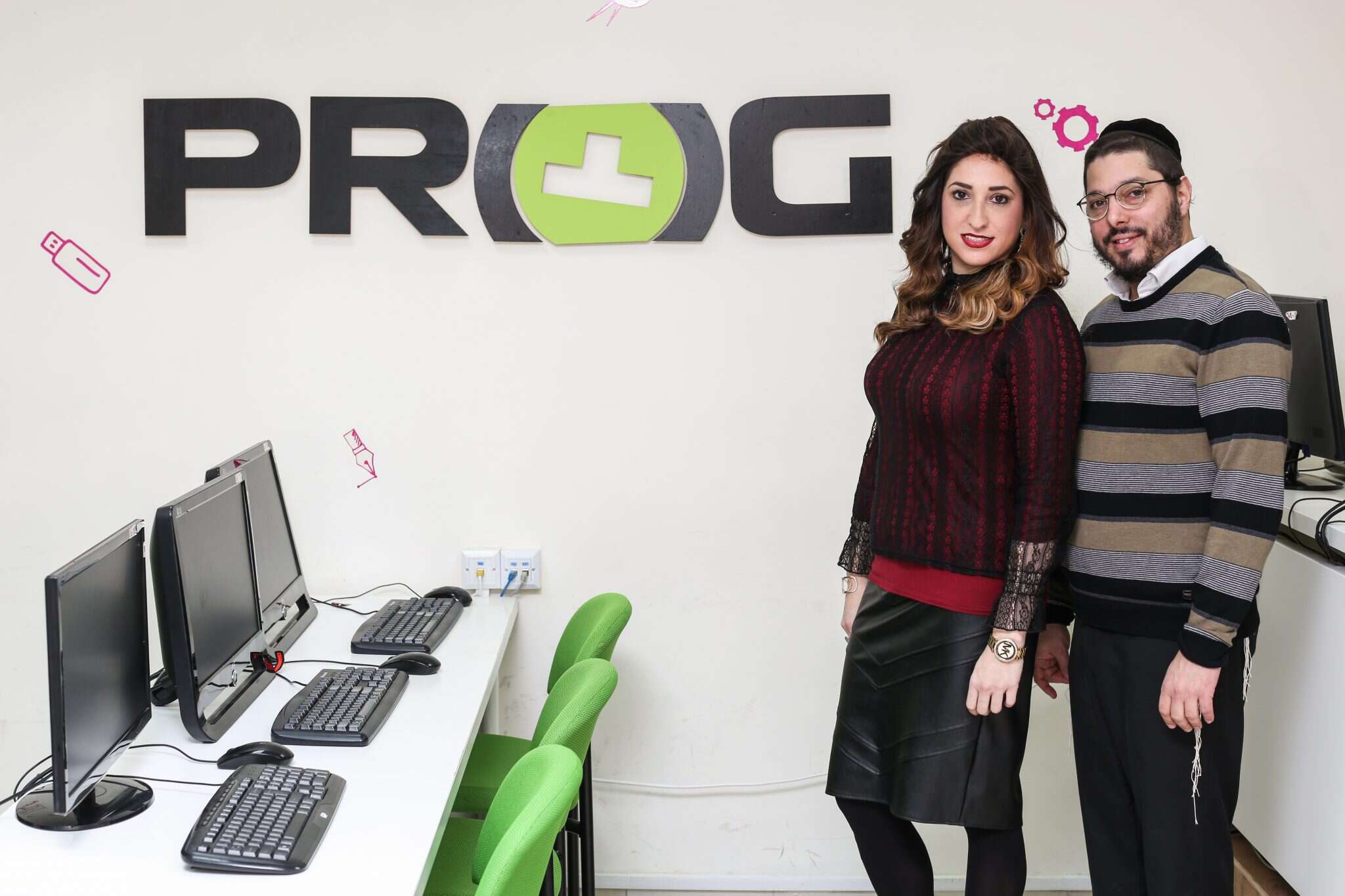 חיים וטובי דיקמן. | אבישג שאר-ישוב חיים וטובי דיקמן. | אבישג שאר-ישוב