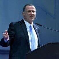 יולי אדלשטיין. | יוסי זליגר