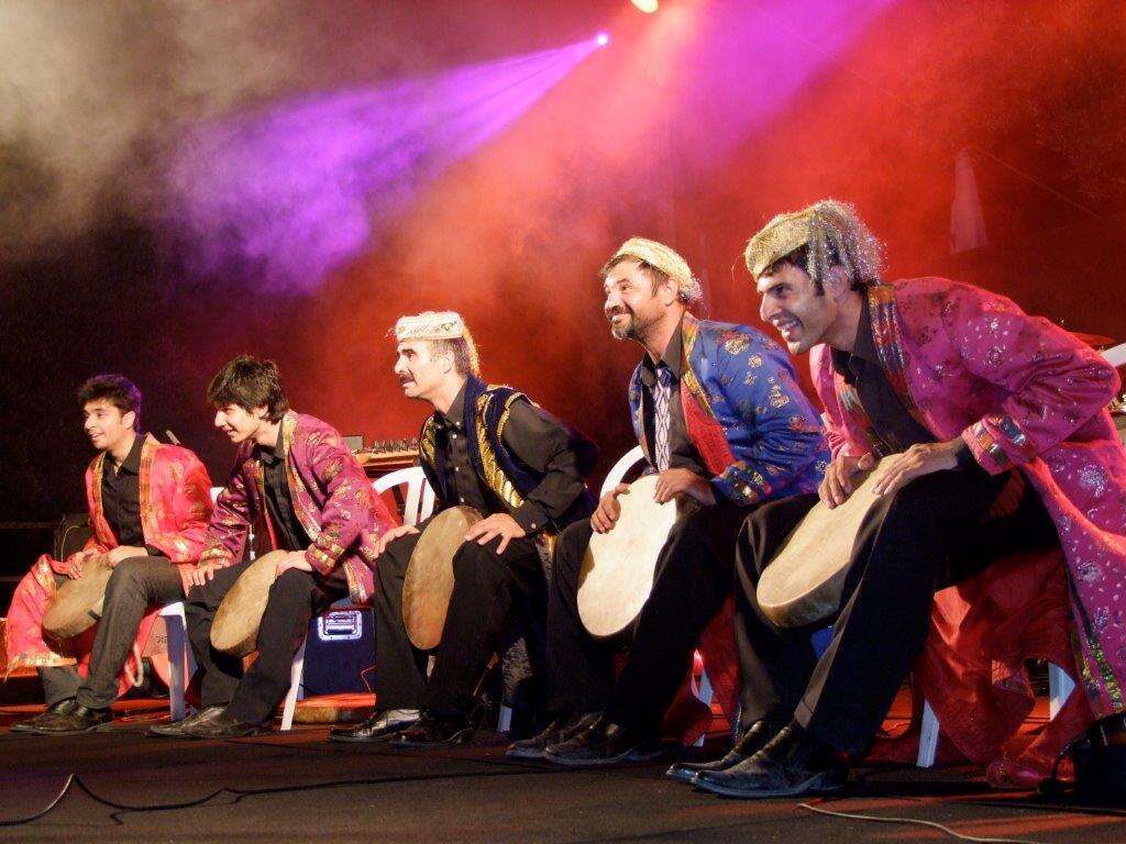 האחים אלייב בהופעה. | יח"צ