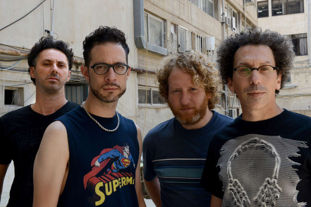 גלעד כהנא וחברי להקת ג'ירפות. | אוהד רומנו