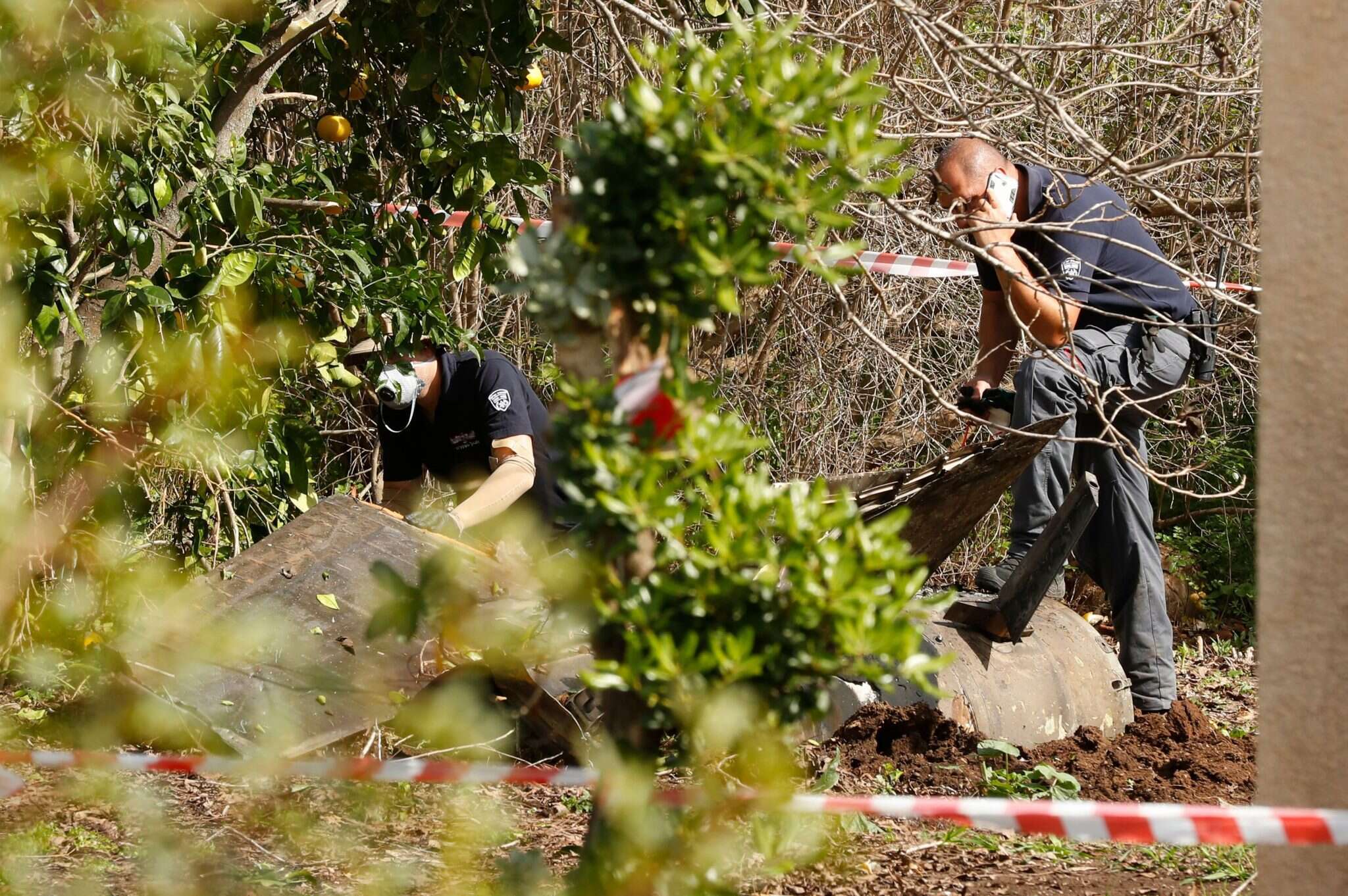 אתר נפילת המטוס ליד קיבוץ הרדוף. | AFP