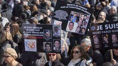 הלווית הנרצחים בפיגוע בצרפת בבית העלמין בגבעת שאול. | יונתן זינדל/פלאש 90