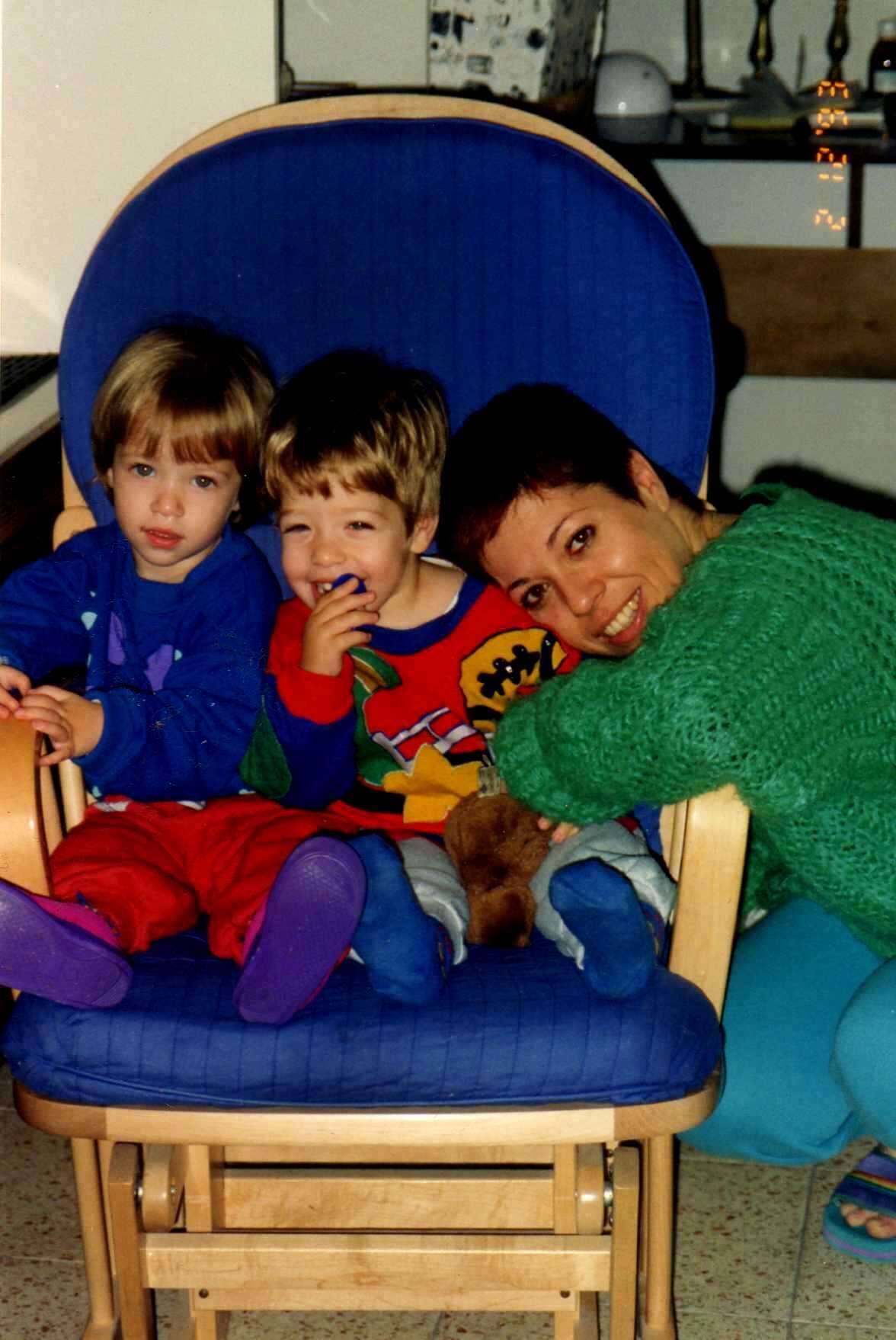 נאוה סמל והתאומים אילאיל ואייר. | באדיבות המשפחה