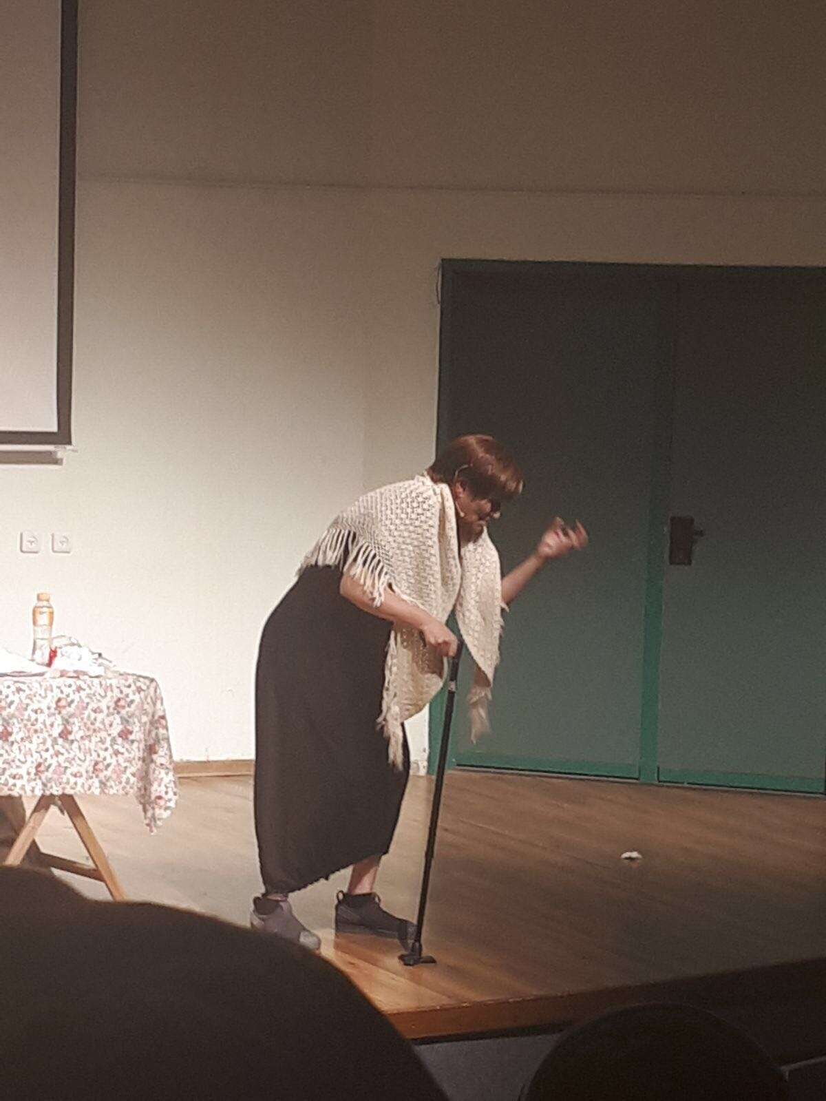 פנינה פרנקל בהצגה