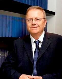 עו''ד דניאל ארנסט. | דידי טוכטרמן