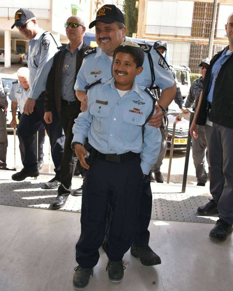 מפכ"ל המשטרה בעדלאידע בחולון. | דוברות המשטרה מפכ"ל המשטרה בעדלאידע בחולון. | דוברות המשטרה