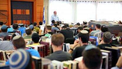 הרב אלי סדן במכינה בעלי. | חן גלילי