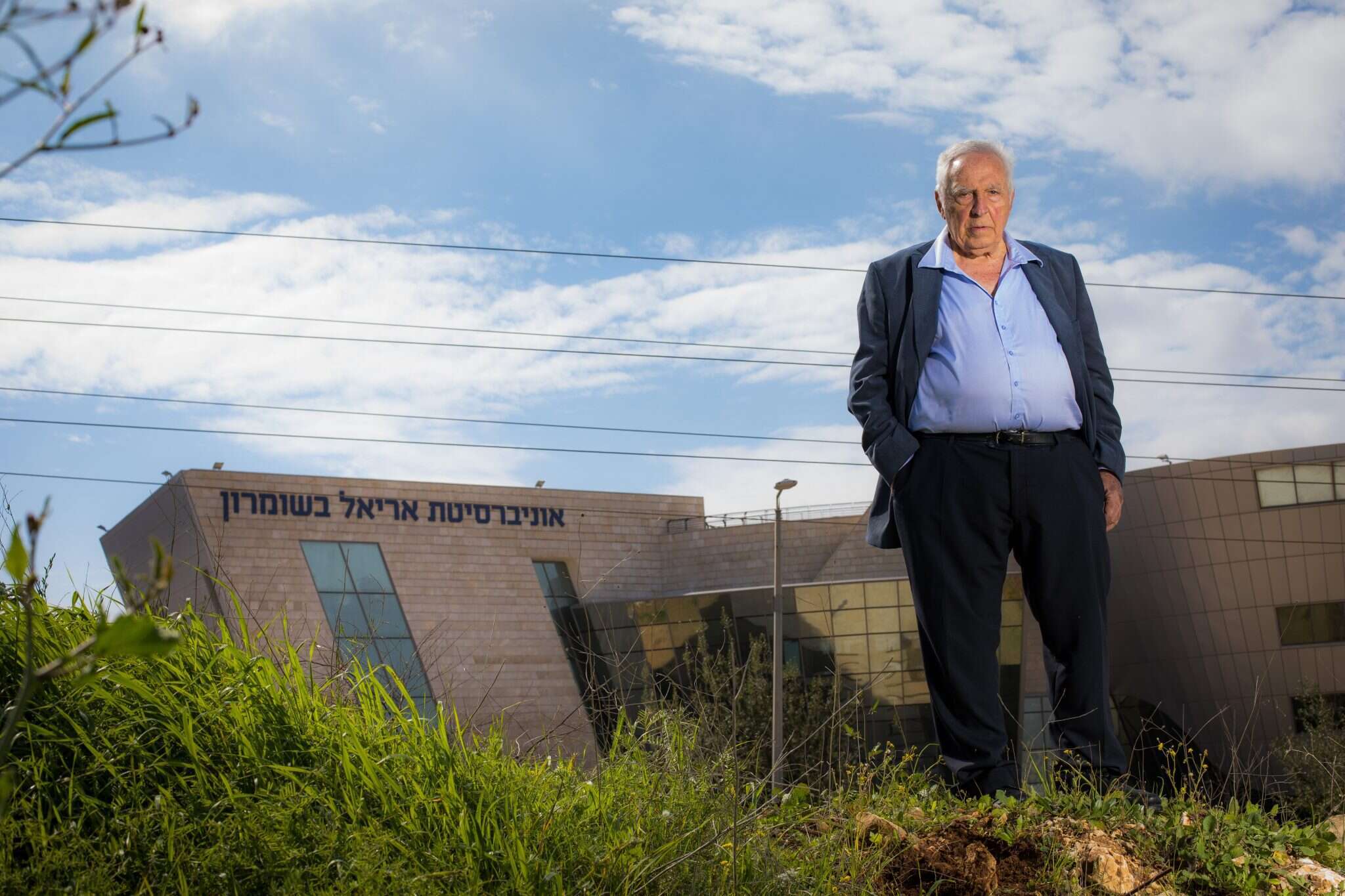 יגאל כהן-אורגד. | אבישג שאר-ישוב