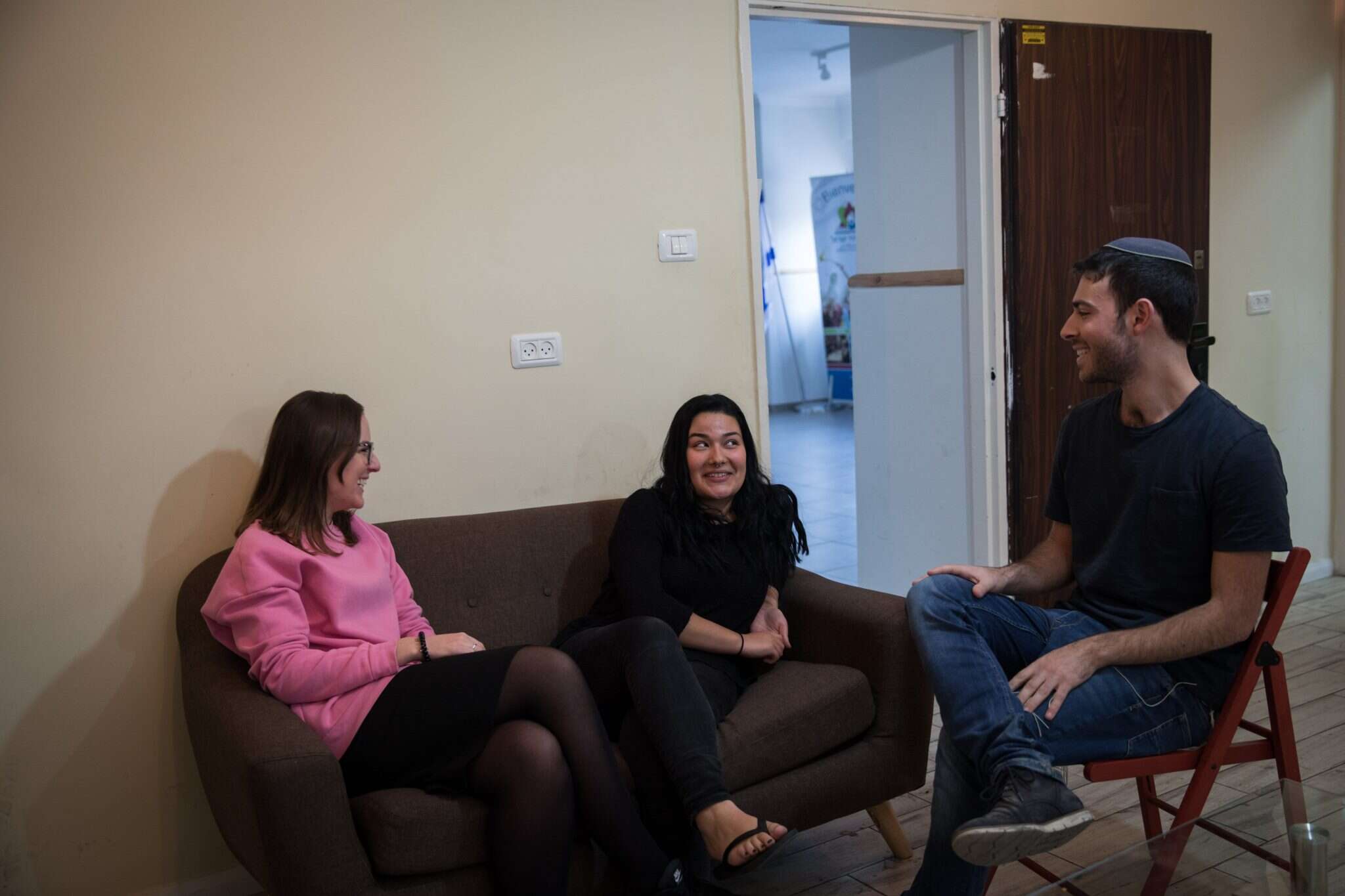 שמעון, צביה ונעמי. | הדס פרוש/פלאש 90