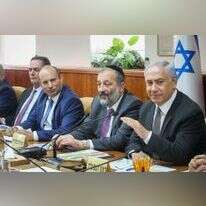 בנימין נתניהו, אריה דרעי ונפתלי בנט. | מארק ישראל סלם