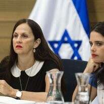 דינה זילבר. | דודי ועקנין