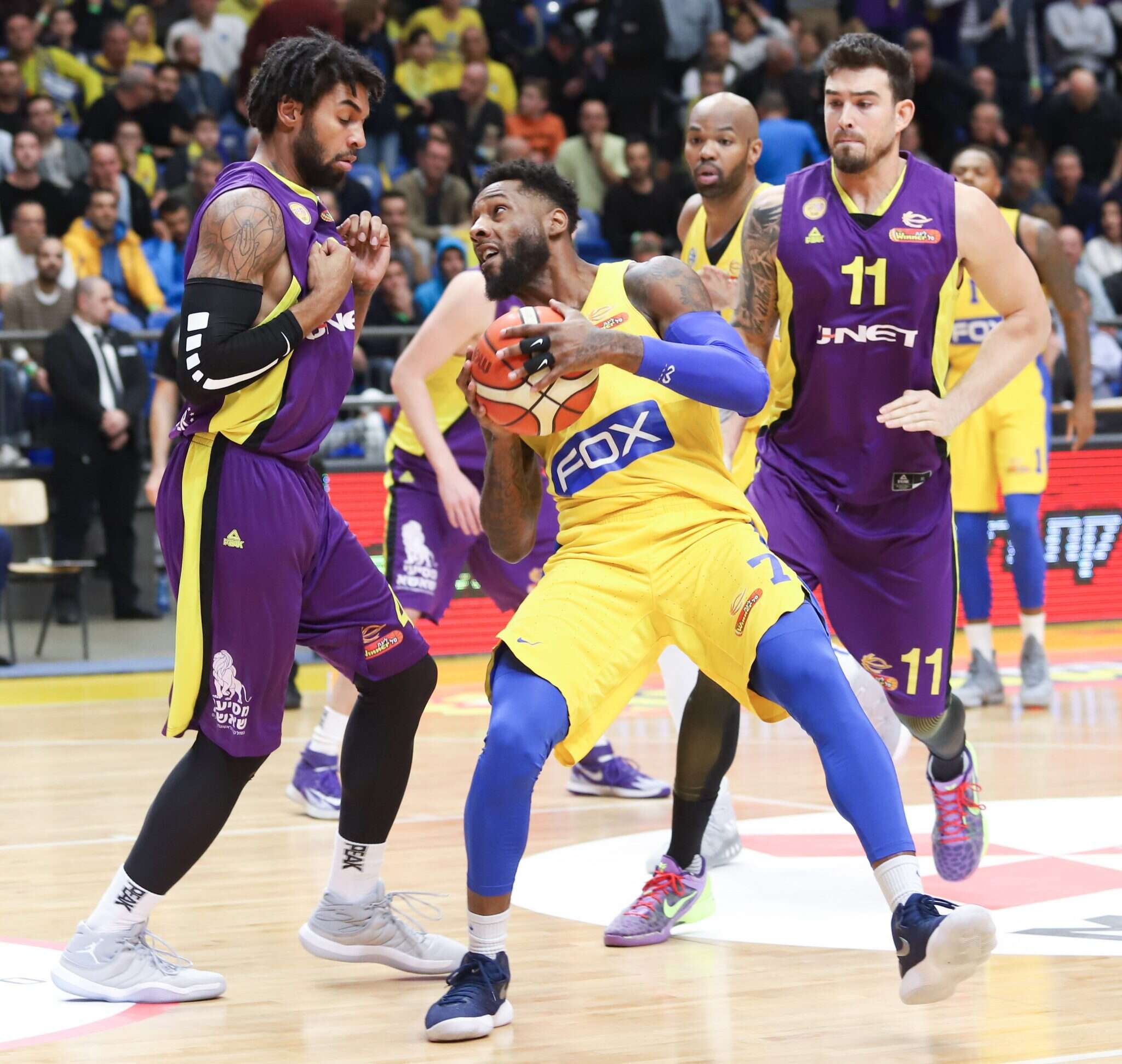 דיאנדרה קיין מול גלן רייס ג'וניור בגמר גביע המדינה. | דני מרון