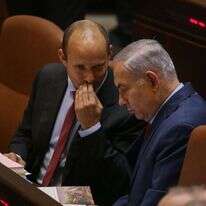 בנט ונתניהו בהצבעה על חוק הגיוס. | אורן בן חקון