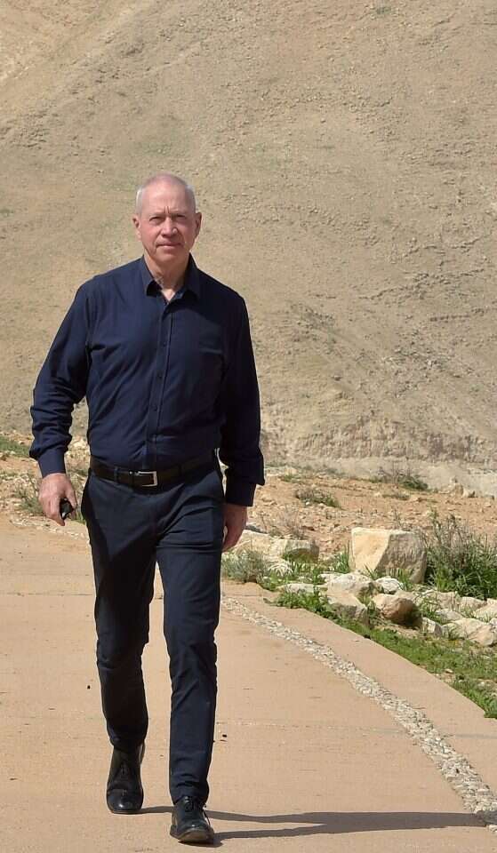 יואב גלנט. | גיל אליהו, ג'יני