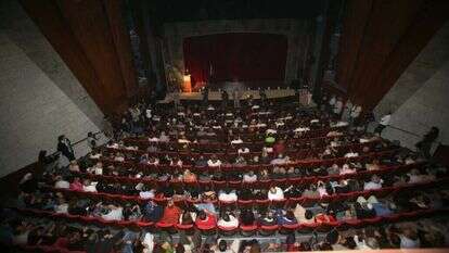 תיאטרון. | מרים צחי