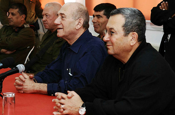 אהוד ברק, אהוד אולמרט וגבי אשכנזי. | דו"צ