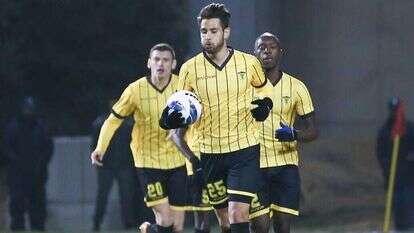 אנטוני וארן. | דני מרון