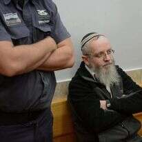 עזרא שיינברג בבית המשפט. | גיל אליהו, ג'יני