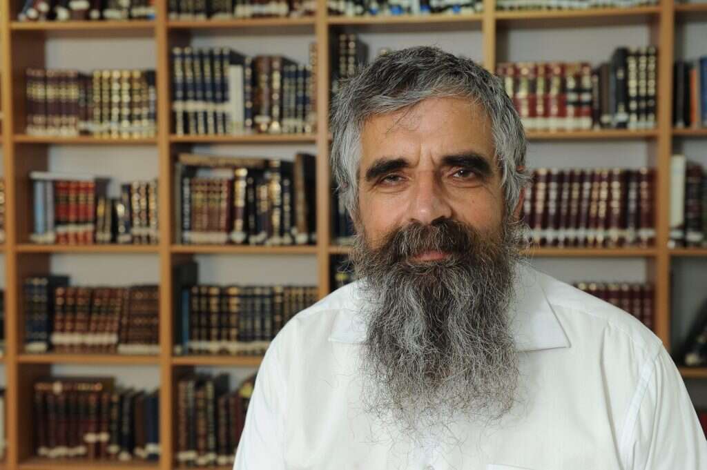 הרב יובל שרלו. | ראובן קסטרו
