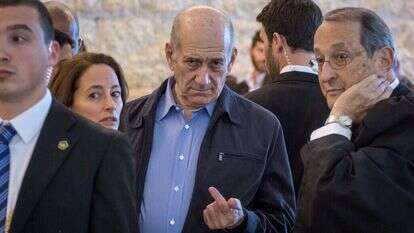 אהוד אולמרט. | אמיל סלמן