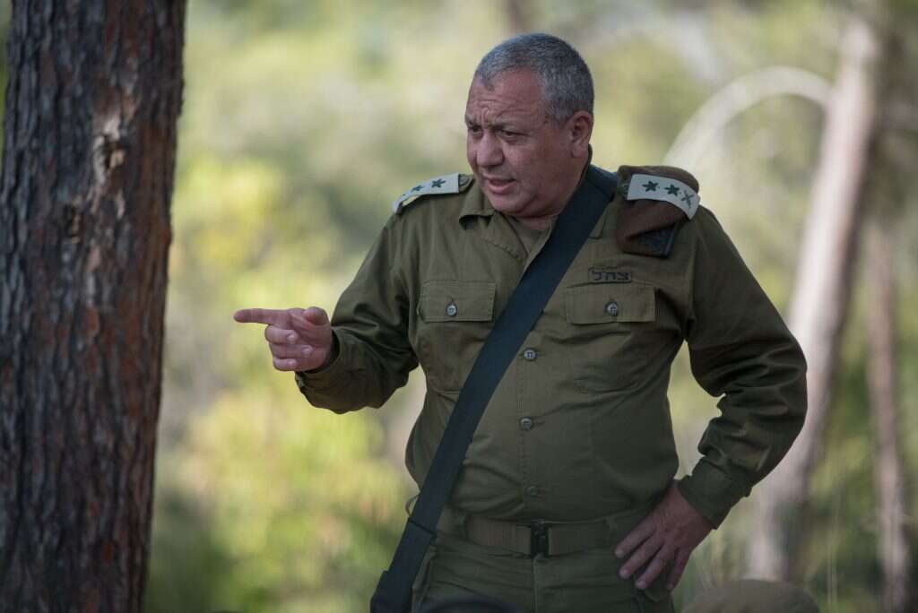 הרמטכ"ל גדי איזנקוט. | דו"צ