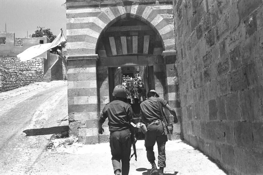 חברון בששת הימים. | לע''מ