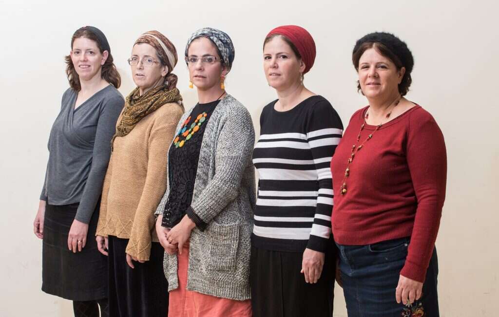 בנות לוינגר. | אבישג שאר ישוב