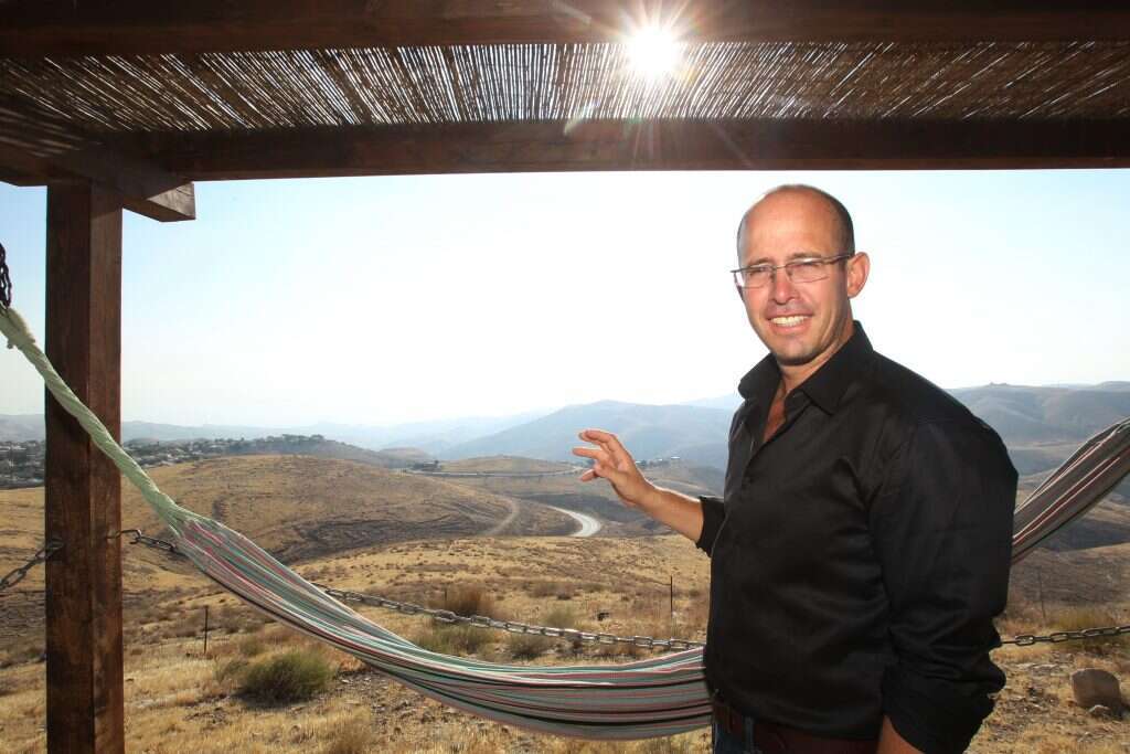 ארז אשל. | מרים צחי ארז אשל. | מרים צחי