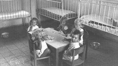 לא חוששים להודות שהמדינה שלנו היא הצלחה מסחררת. בית ילדים בימיה הראשונים של ישראל. | מנדלסון הוגו, לע''מ