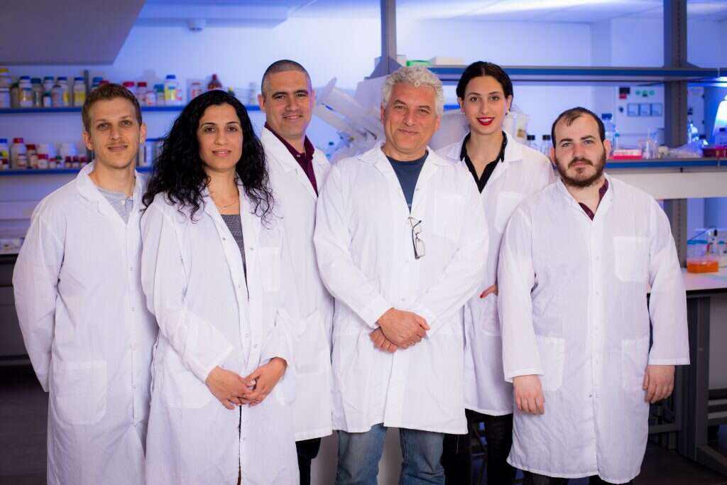 כל צוות החוקרים. | אריק סולטן