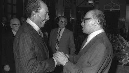 אנואר סדאת ומנחם בגין. | סהר יעקב, לע''מ