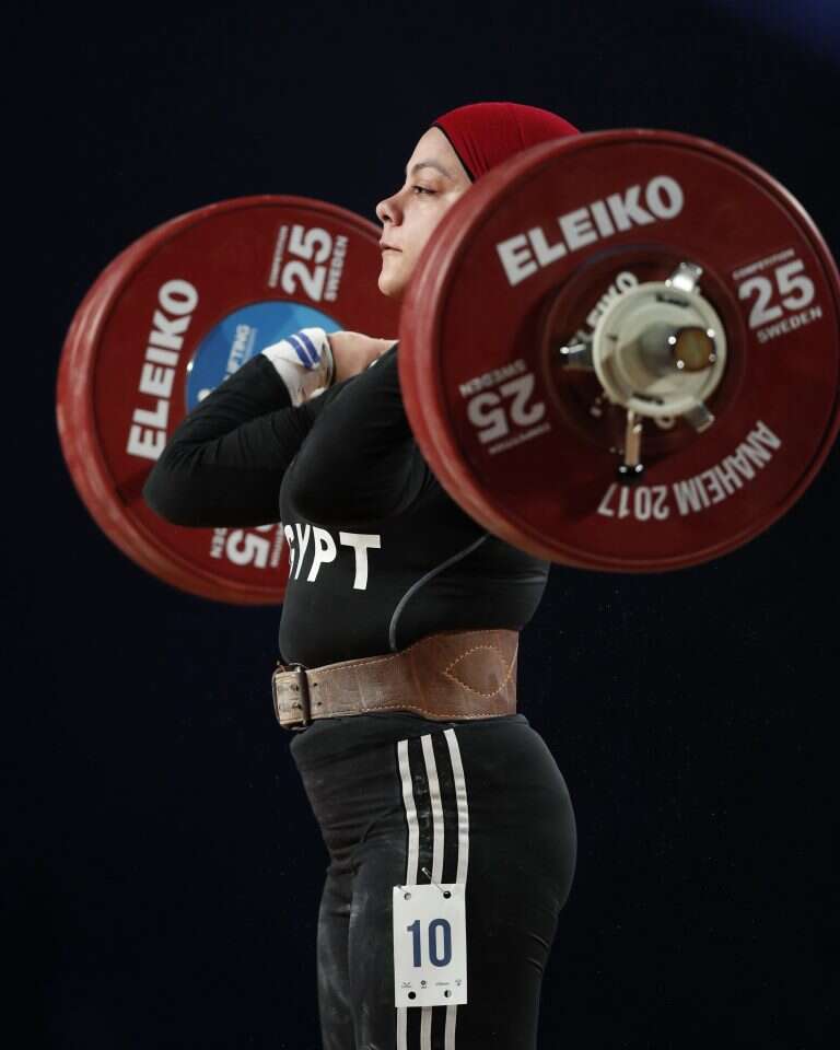 המדליסטית הראשונה שרה אחמד. | EPA