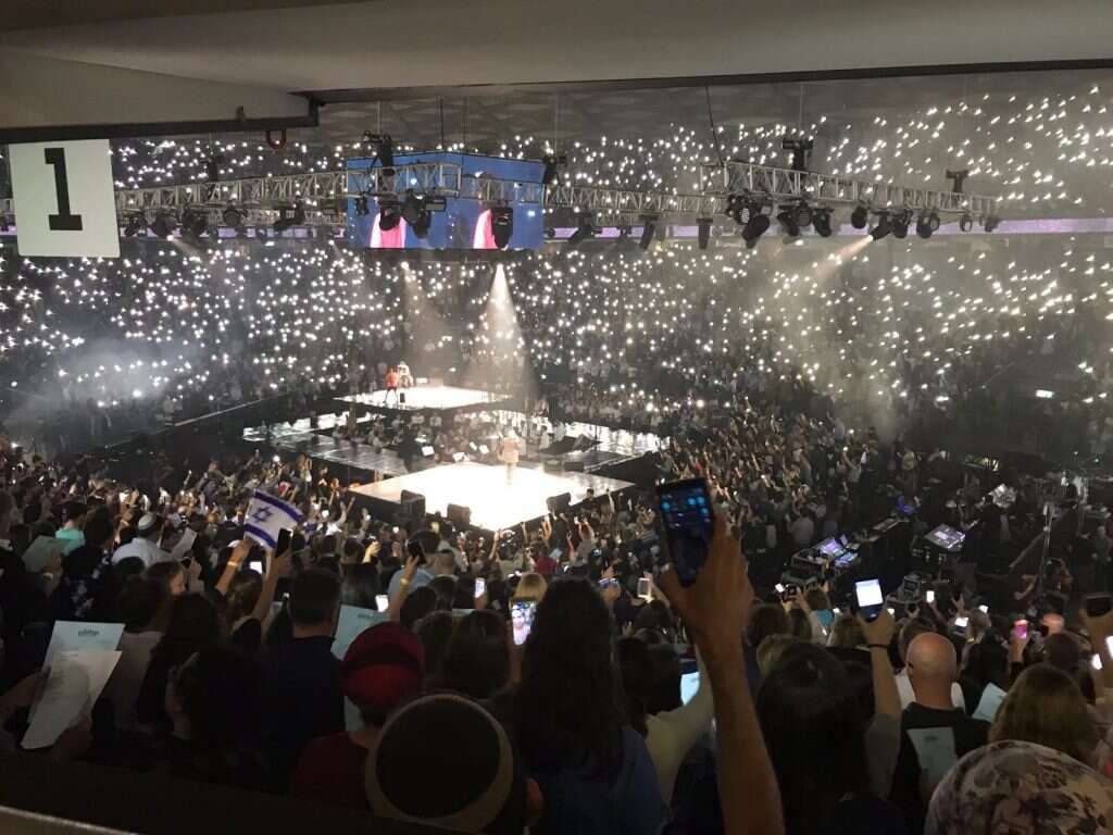 מופע קולולם בהיכל מנורה מבטחים. | ישי הולנדר
