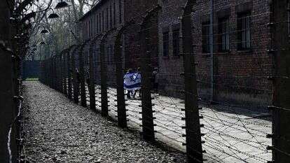 לרגל יום השואה נערך מצעד החיים השנתי באושוויץ בירקנאו. | AFP