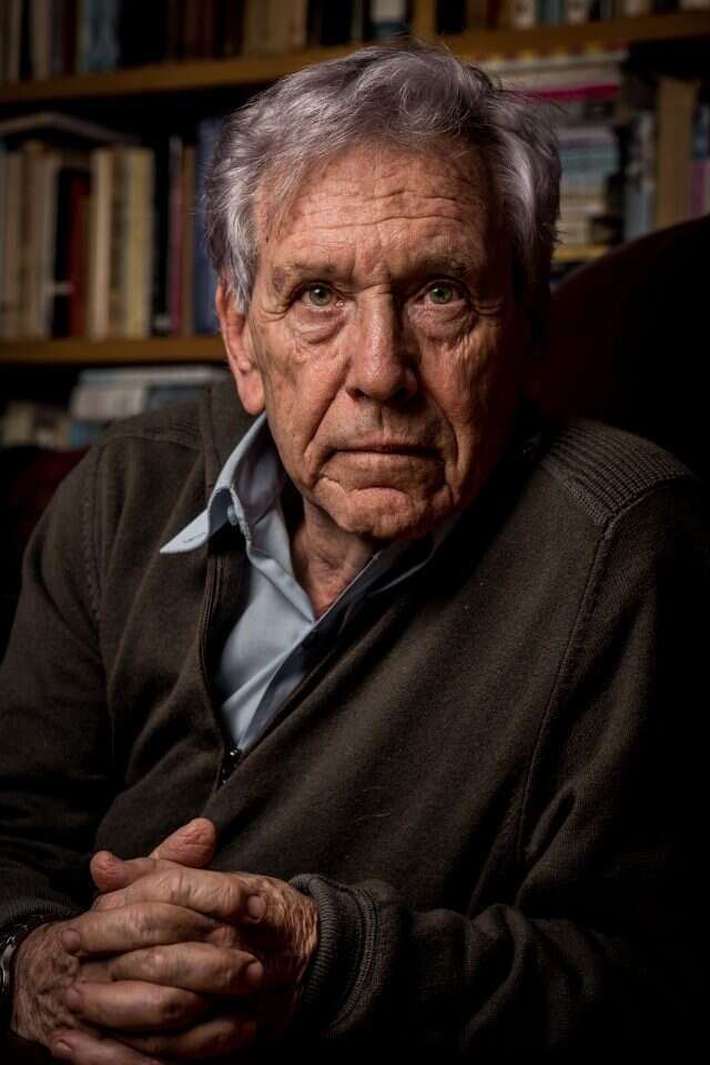 עמוס עוז. | אריק סולטן