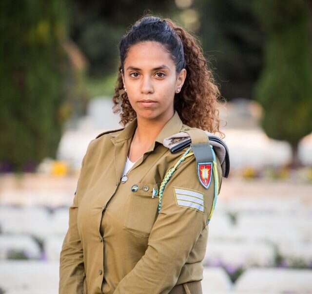 שלו בלילי. | אבישג שאר ישוב