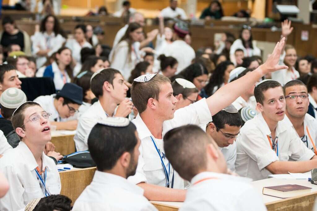 ועידת בני עקיבא. | צבי אפשטיין