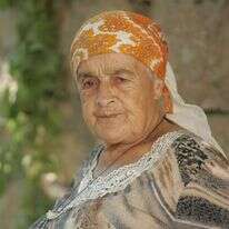 מרגלית זינאתי. | מרים צחי