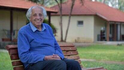 מוקי צור. | גיל אליהו, ג'יני