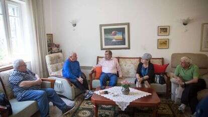 מימין לשמאל: סטיבן גלייזר, חנה פוקס, וילי מרמרשטיין, יצחק שרמן ואריה מרמלשטיין. | הדס פרוש, פלאש 90