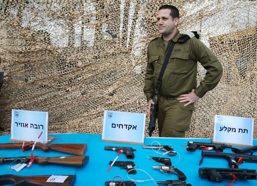נשק שנתפס ביהודה ושומרון בשנה שעברה. | מרים צחי