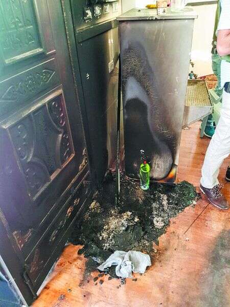 הצתת דלת המסגד בעקרבה. | דוברות המשטרה